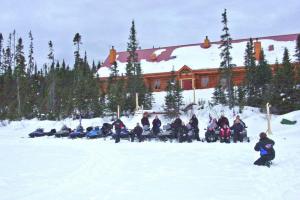 Charlevoix motoneige hors piste - Pourvoirie du lac Moreau, Auberge du Ravage