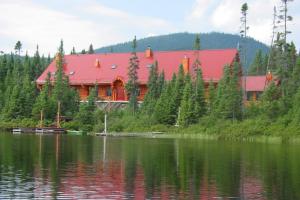 Québec, Charlevoix, Auberge de bois rond - Pourvoirie du lac Moreau, Auberge du Ravage